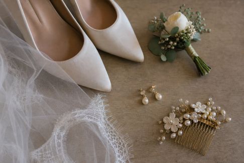 Accessoires de mariage : les essentiels à ne pas oublier pour parfaire son look
